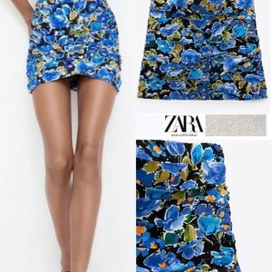 Zara blue floral skirt